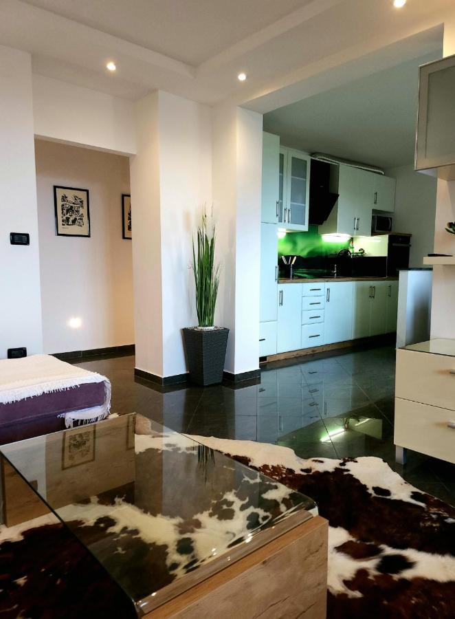 Luxury Apartment Aurora - Cod 0409 Abbázia Kültér fotó